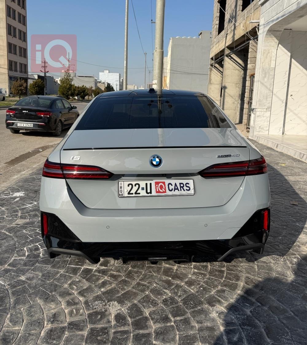بي ام دبليو i5